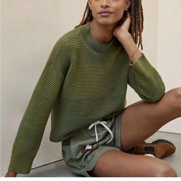 Daily Practice Cozy Two Tone Sweater - Picture 1 of 8